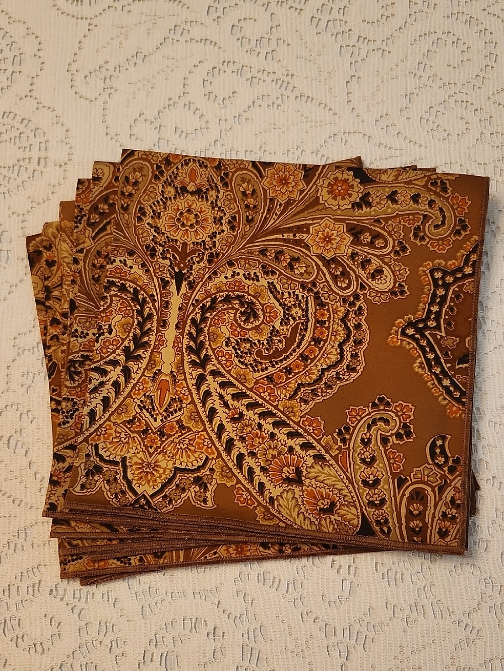 Longaberger Vintage Paisley Napkins